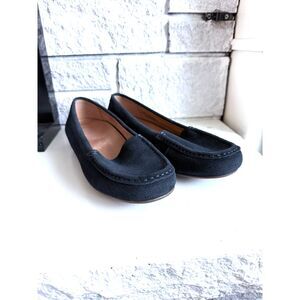 NWOT Vionic Women's Debbie Suede Leather Loafer Moccasin Rubber Sole Navy Sz 9